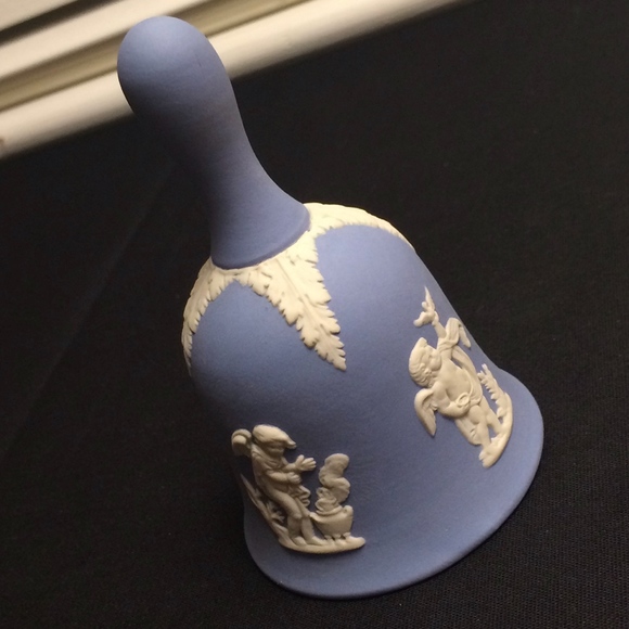 Vintage Wedgwood Jasperware Bell - Picture 1 of 8